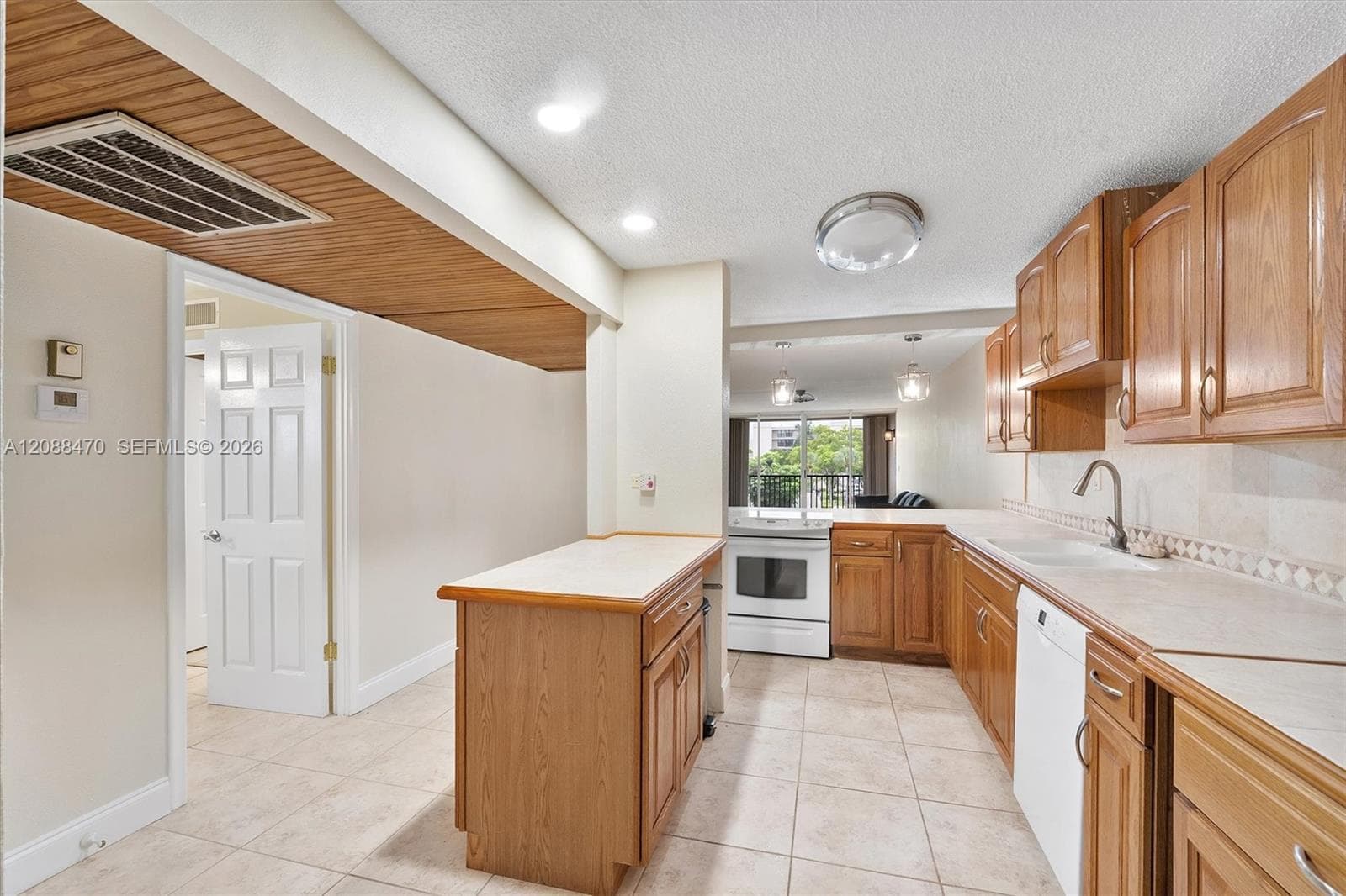 BOCA BAYOU CONDO · #308 in Boca Raton - Photo 9