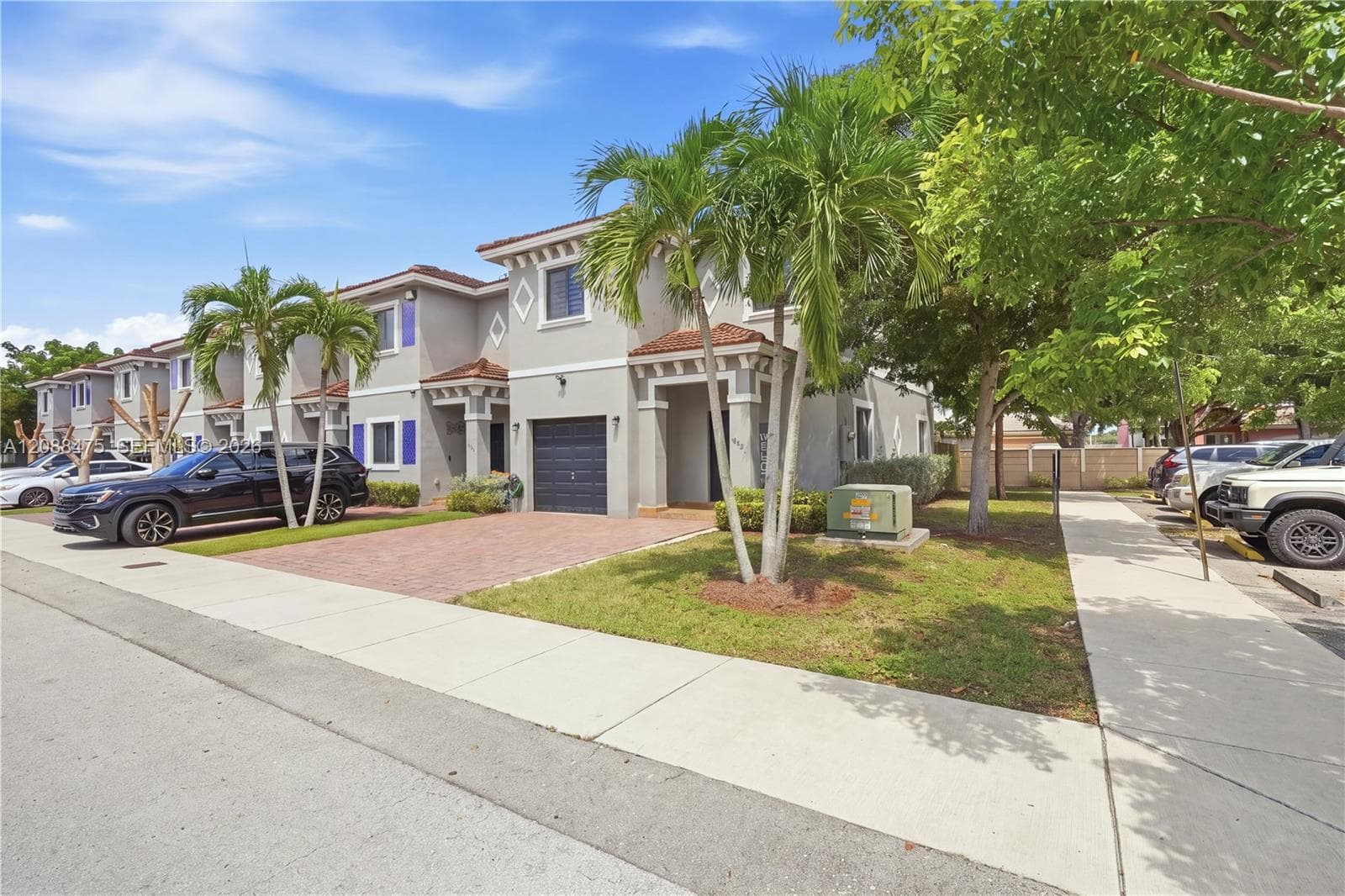 16335 SW 44th Ter photo 3