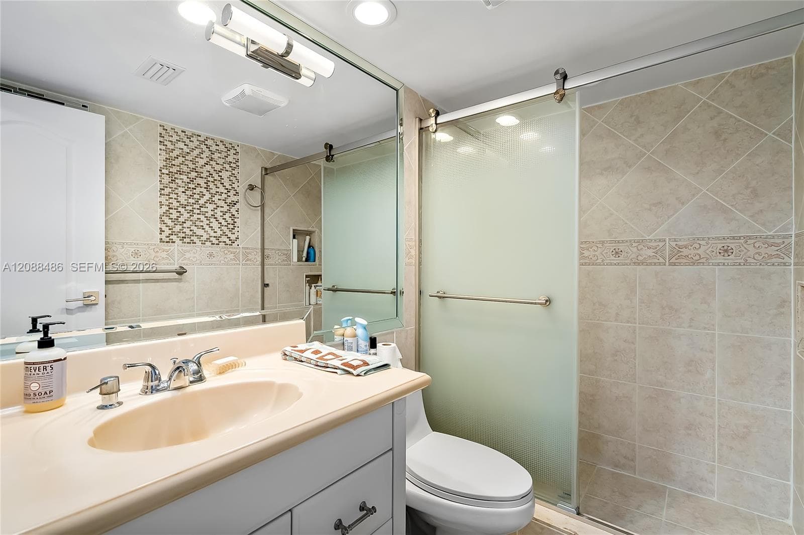 WINSTON TOWERS 100 CONDO · #1704 in Sunny Isles Beach - Photo 33