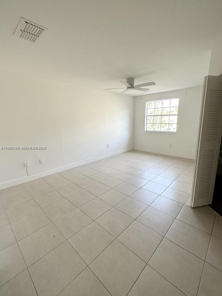 LA HACIENDA · #I in Hialeah - Photo 9