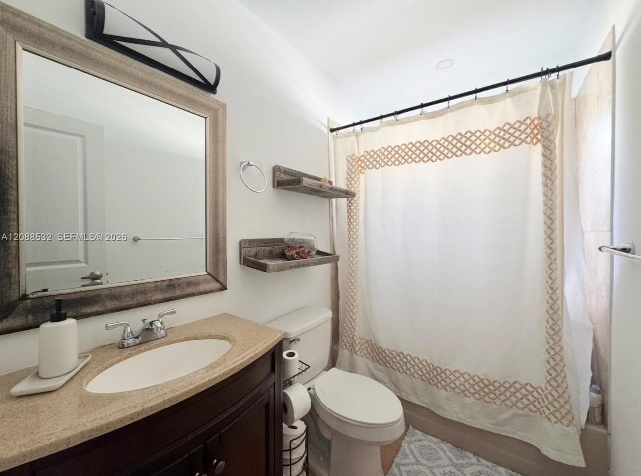 VANDERBILT PARK TOWNHOUSE · #1630 in Miami - Photo 14