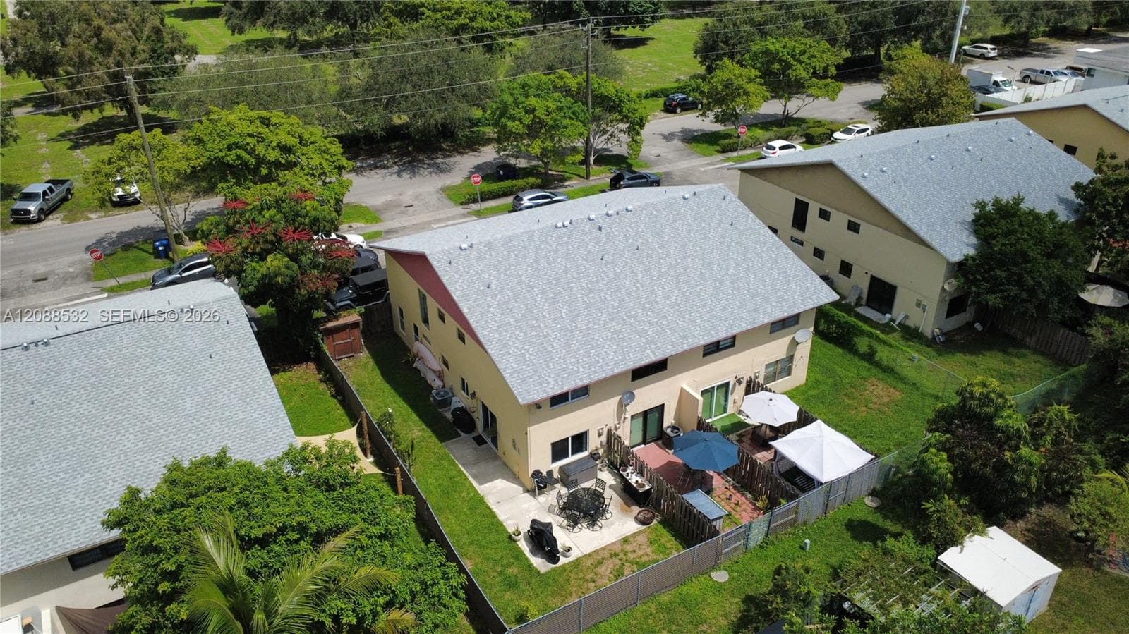 VANDERBILT PARK TOWNHOUSE · #1630 in Miami - Photo 18