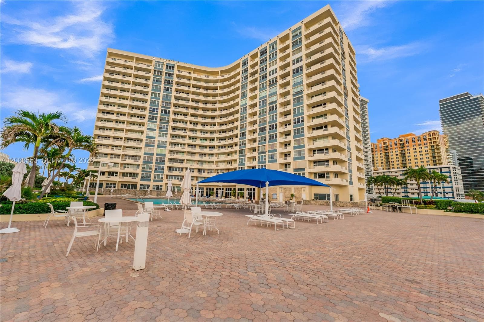 PARKER DORADO CONDO · #605 in Hallandale Beach - Photo 2
