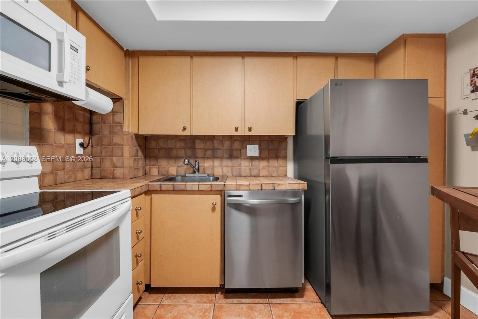 PARKER DORADO CONDO · #605 in Hallandale Beach - Photo 6