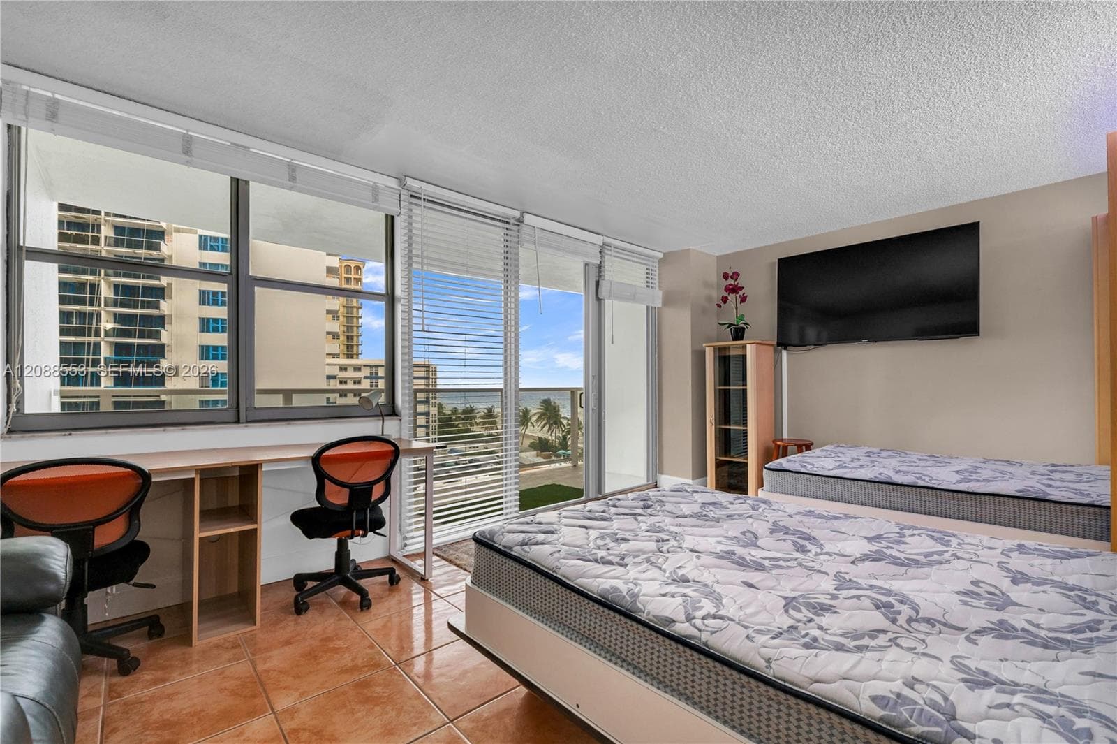 PARKER DORADO CONDO · #605 in Hallandale Beach - Photo 17