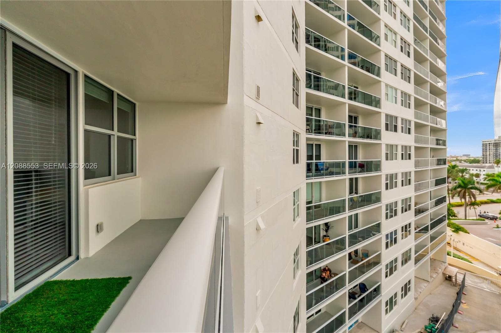 PARKER DORADO CONDO · #605 in Hallandale Beach - Photo 32