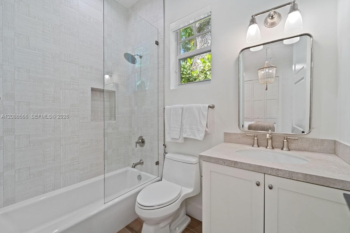 5851 SW 77th Ter photo 17