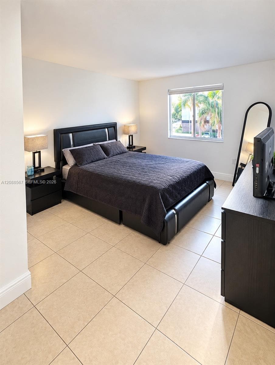 Kendall lakes Towers · #310 in Miami - Photo 9