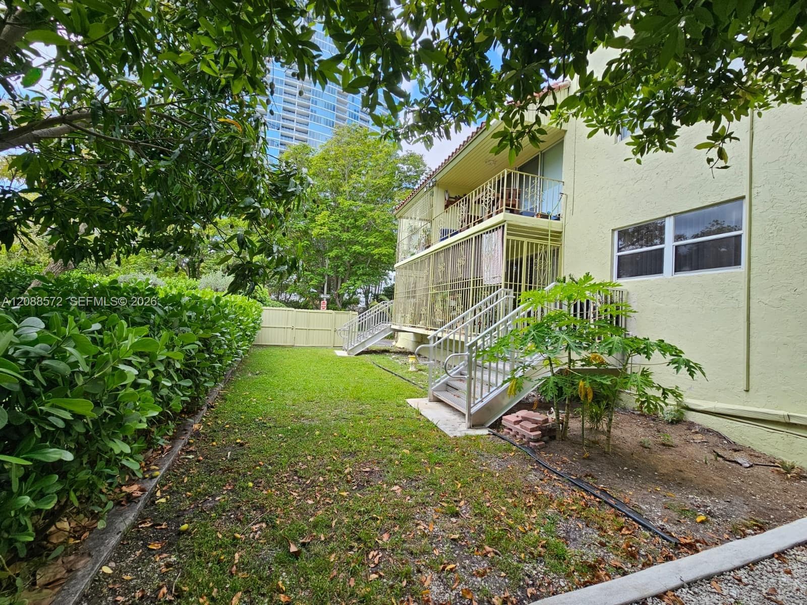 Point Bay North Condo · #12 in Miami - Photo 12