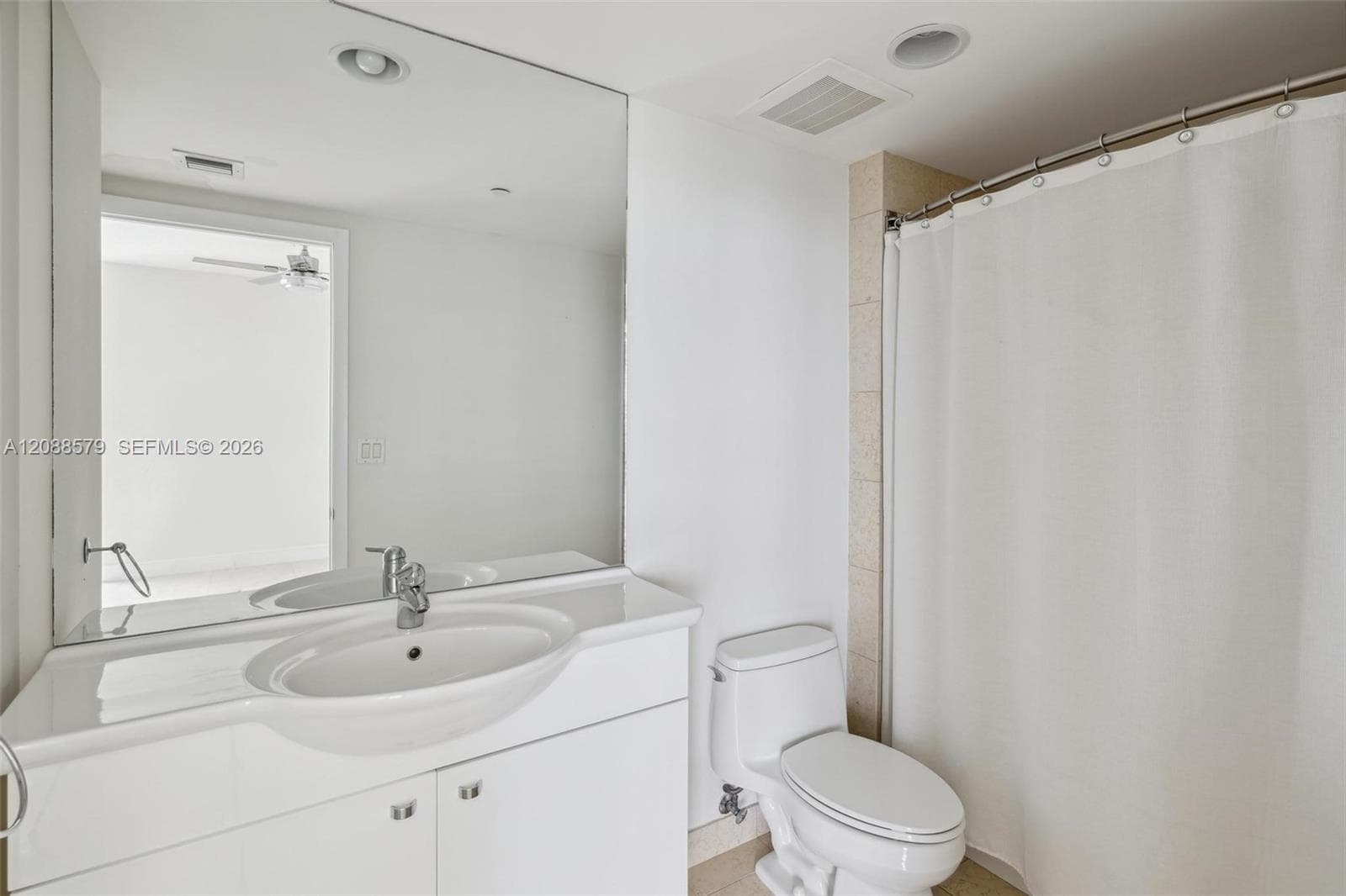 BEACH CLUB ONE · #3601 in Hallandale Beach - Photo 17