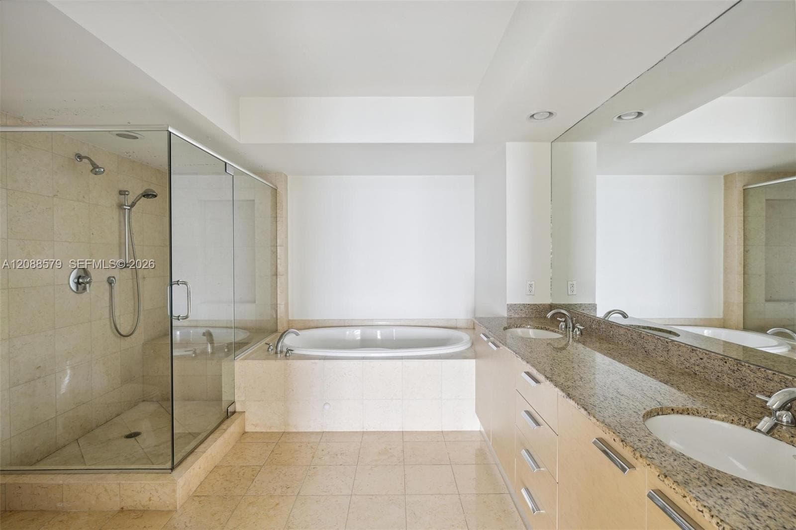 BEACH CLUB ONE · #3601 in Hallandale Beach - Photo 14