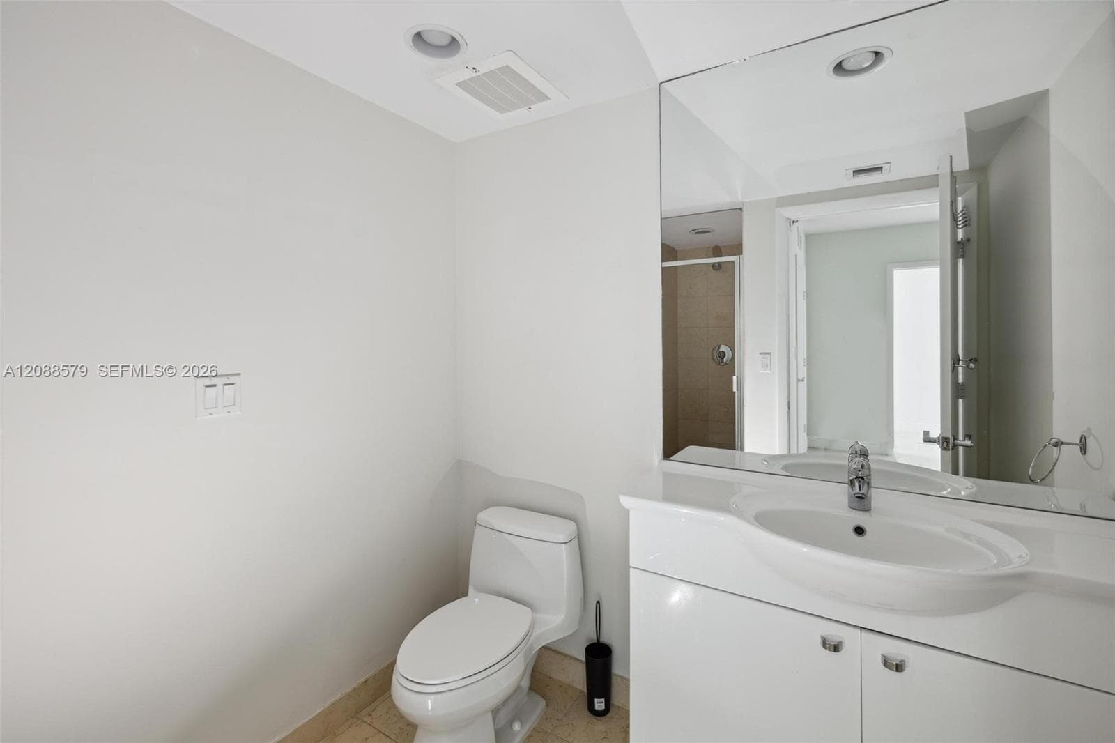 BEACH CLUB ONE · #3601 in Hallandale Beach - Photo 19
