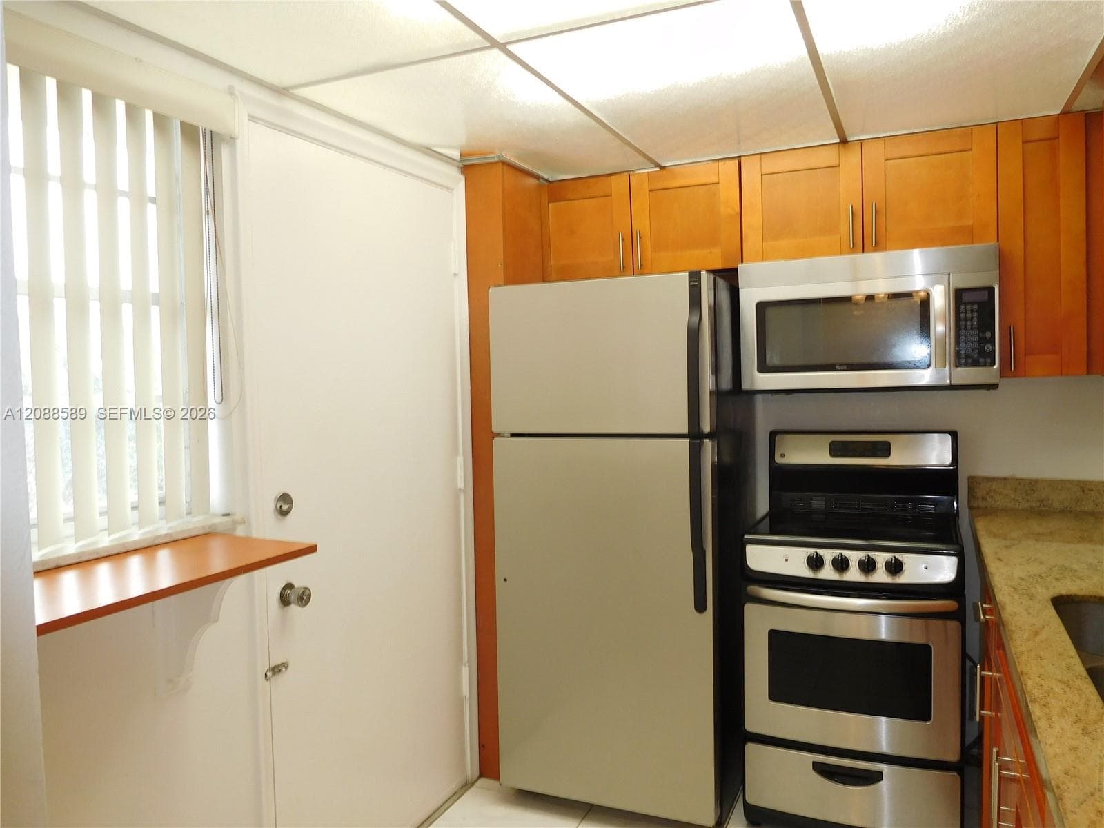 BISC LAKE GARDENS NO 2 BL · #F321 in Aventura - Photo 3