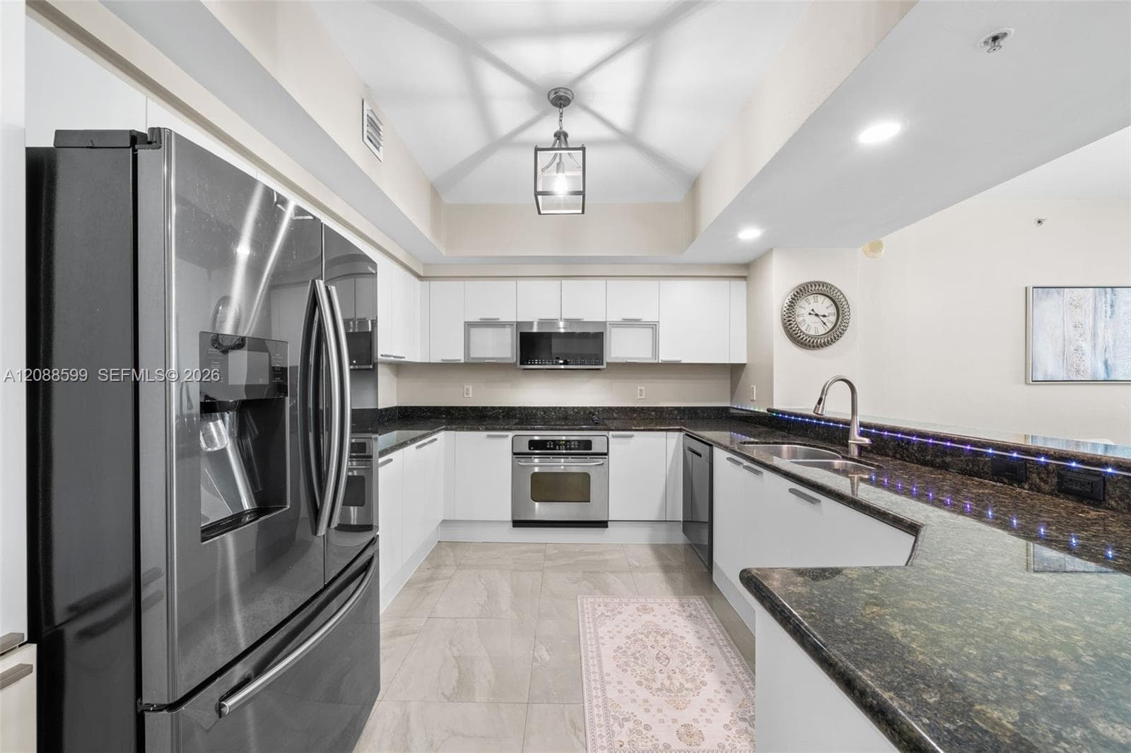 One Fifty One at Biscayne · #701 in North Miami - Photo 10