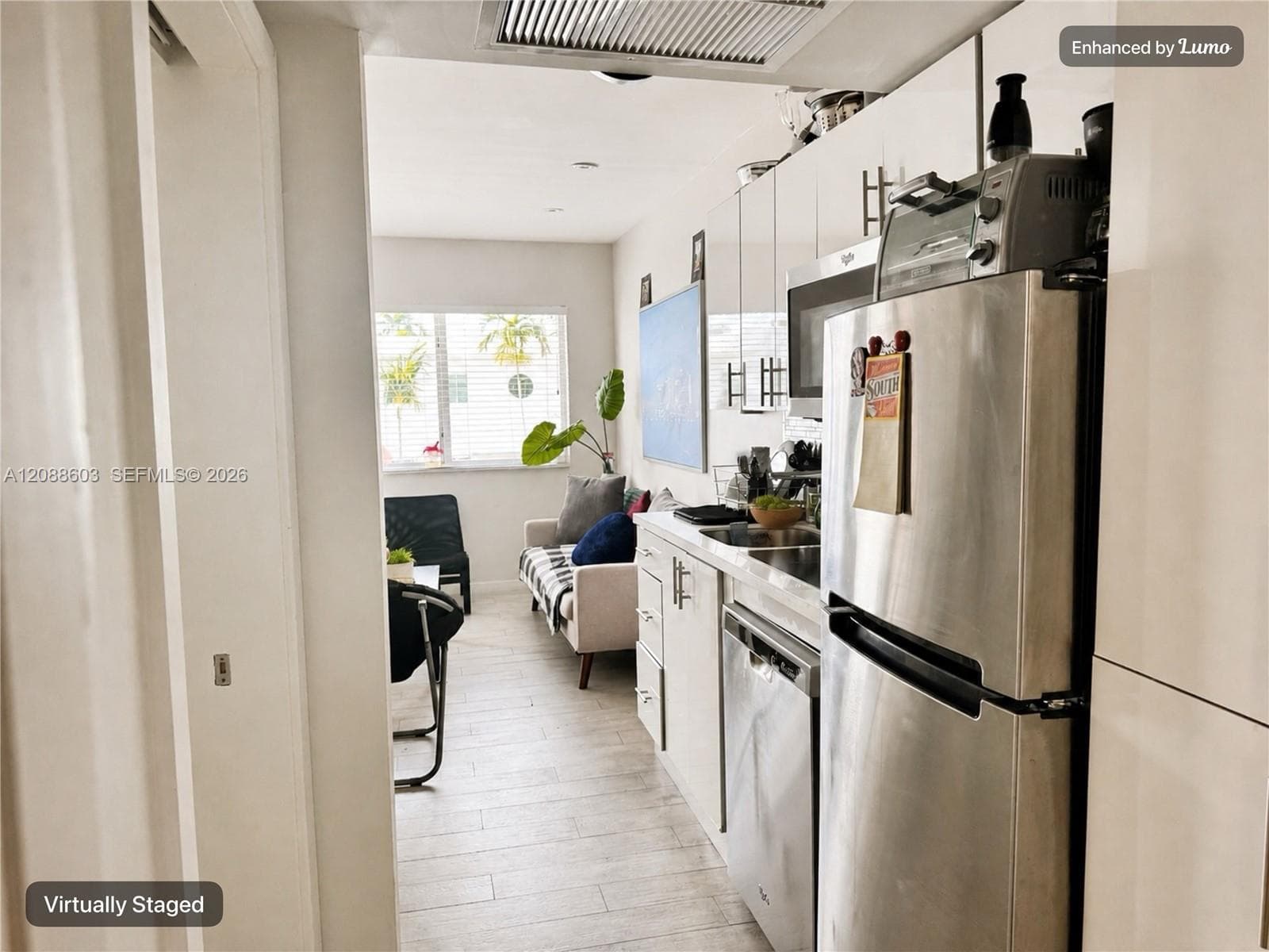 LINCOLN SUB · #208 in Miami Beach - Photo 8