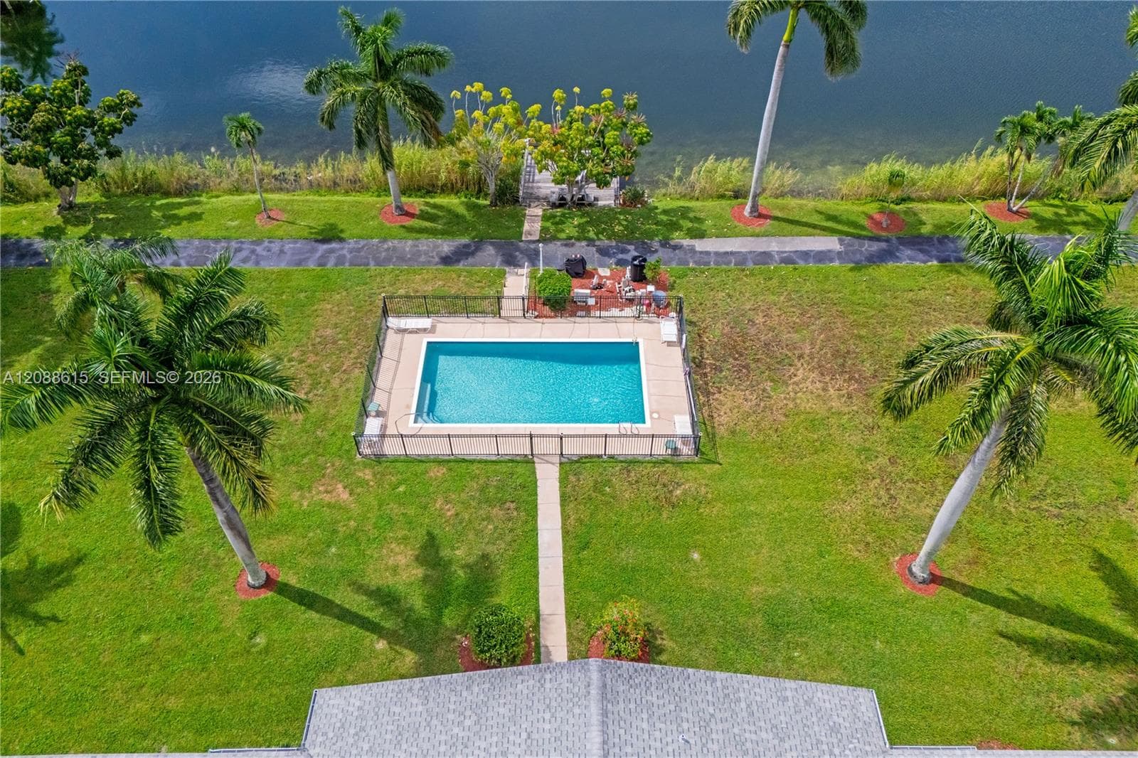 CRYSTAL LAKE · #112 in Deerfield Beach - Photo 37