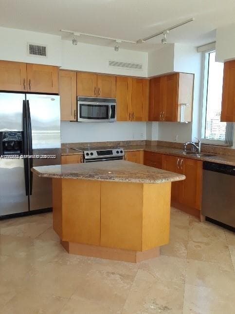 DUO CONDOMINIUM WEST · #1406W in Hallandale Beach - Photo 13