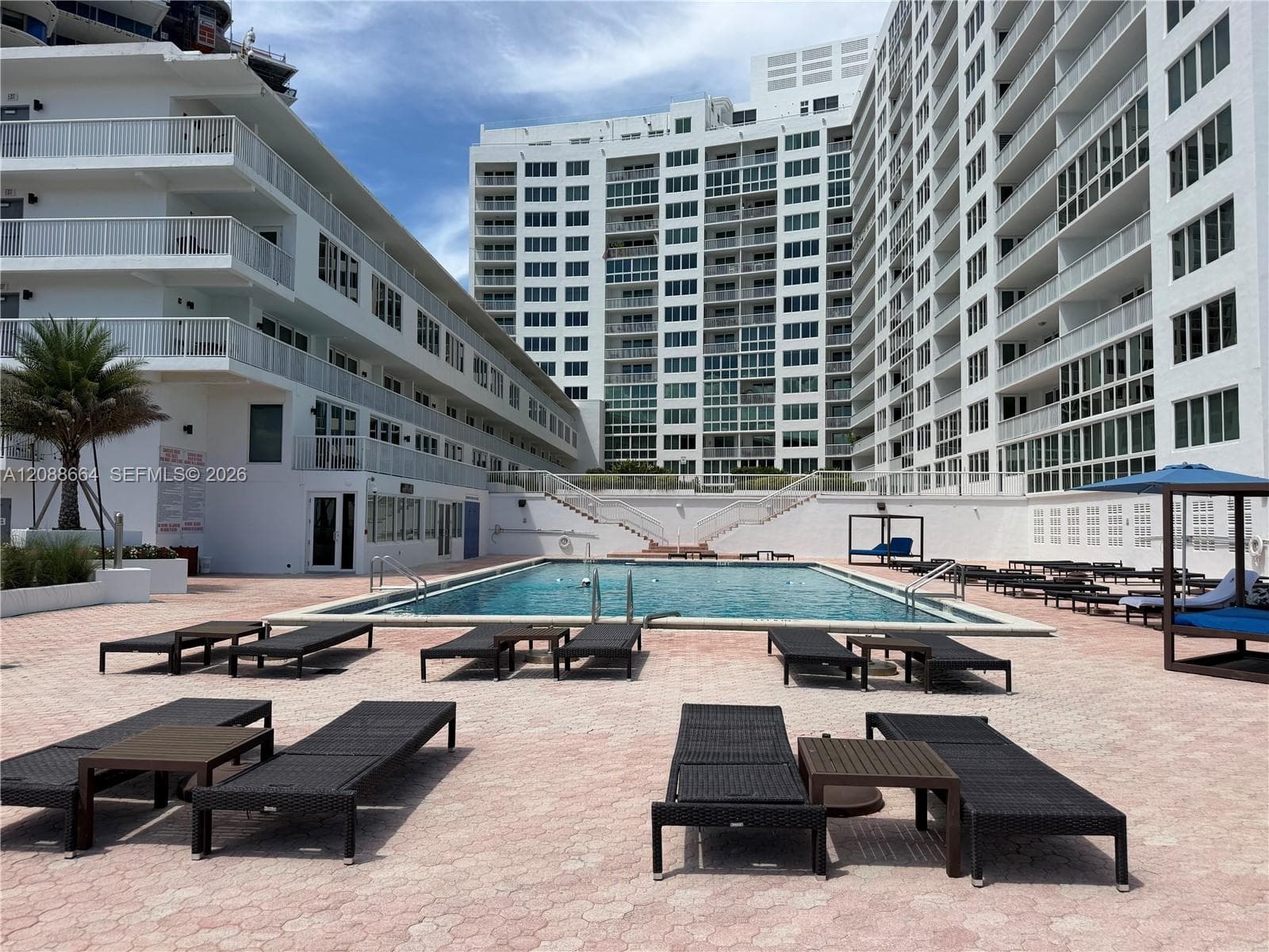 THE CARRIAGE HOUSE CONDO · #826 in Miami Beach - Photo 47
