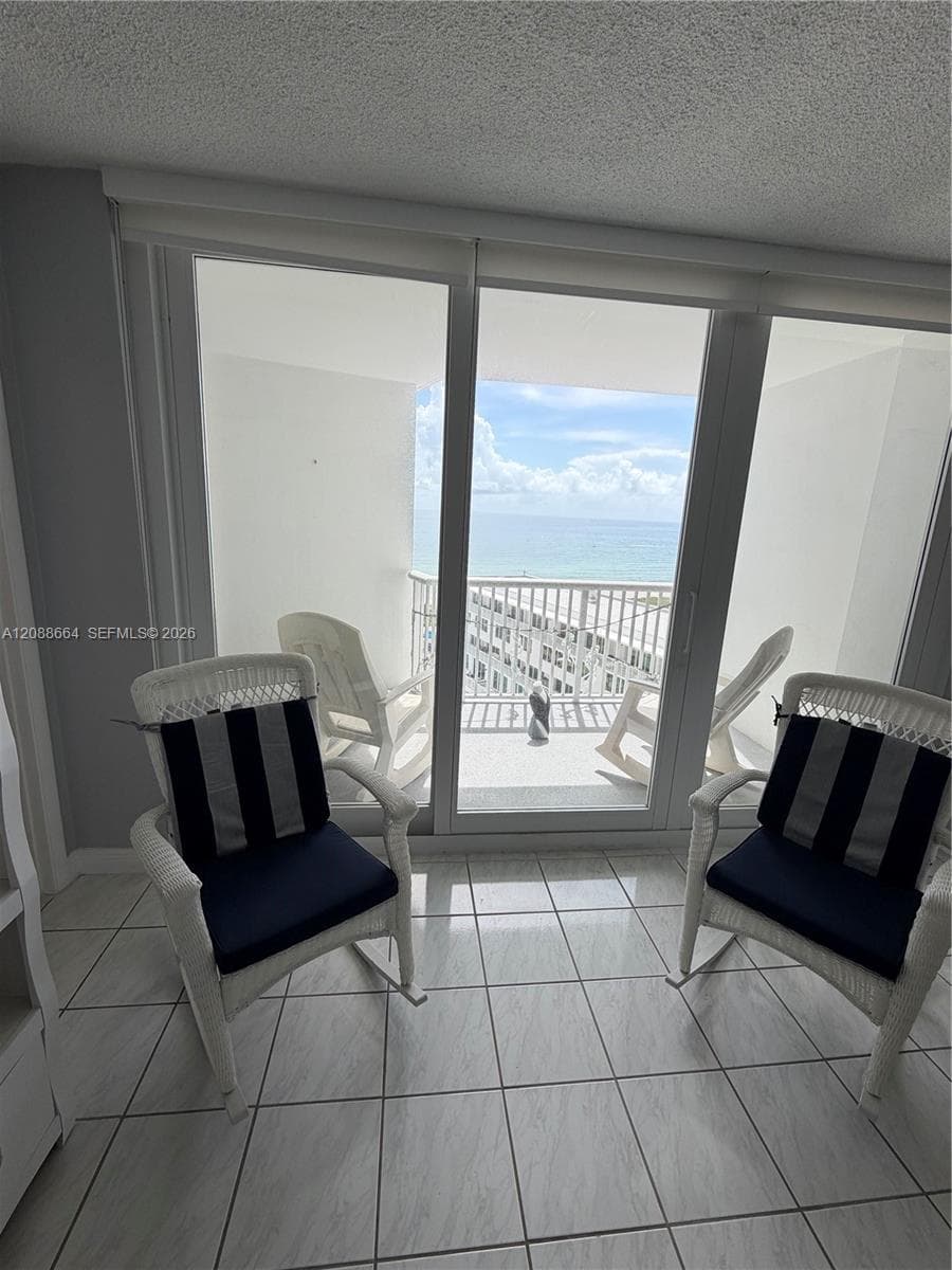 THE CARRIAGE HOUSE CONDO · #826 in Miami Beach - Photo 18