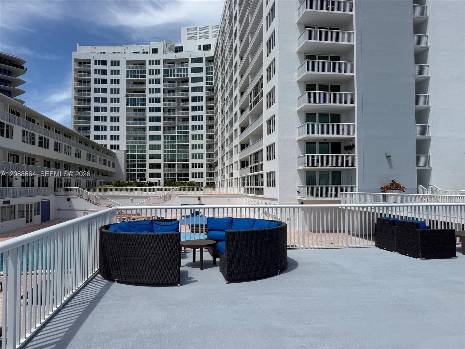 THE CARRIAGE HOUSE CONDO · #826 in Miami Beach - Photo 48