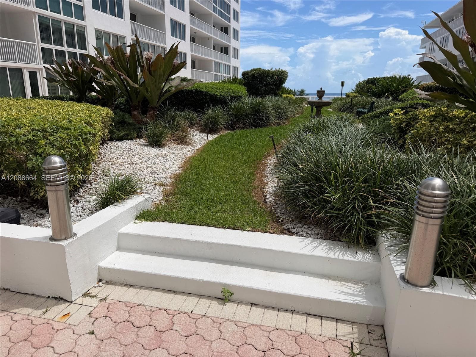 THE CARRIAGE HOUSE CONDO · #826 in Miami Beach - Photo 40