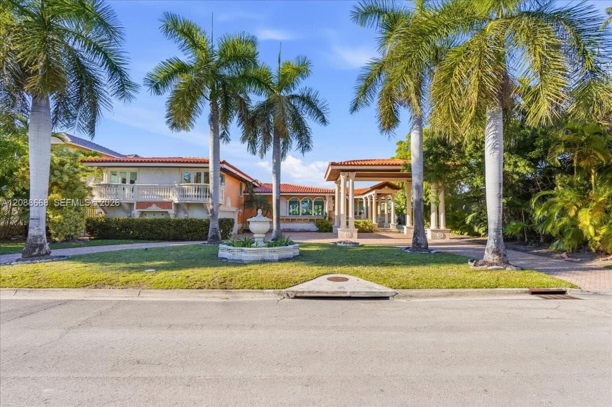 1249 Biscaya Dr #1249 photo 5