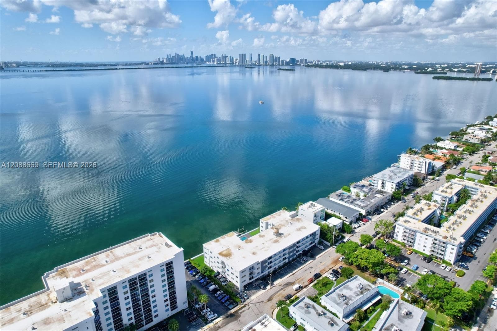 TREASURE BAY CLUB · #4M in North Bay Village - Photo 47