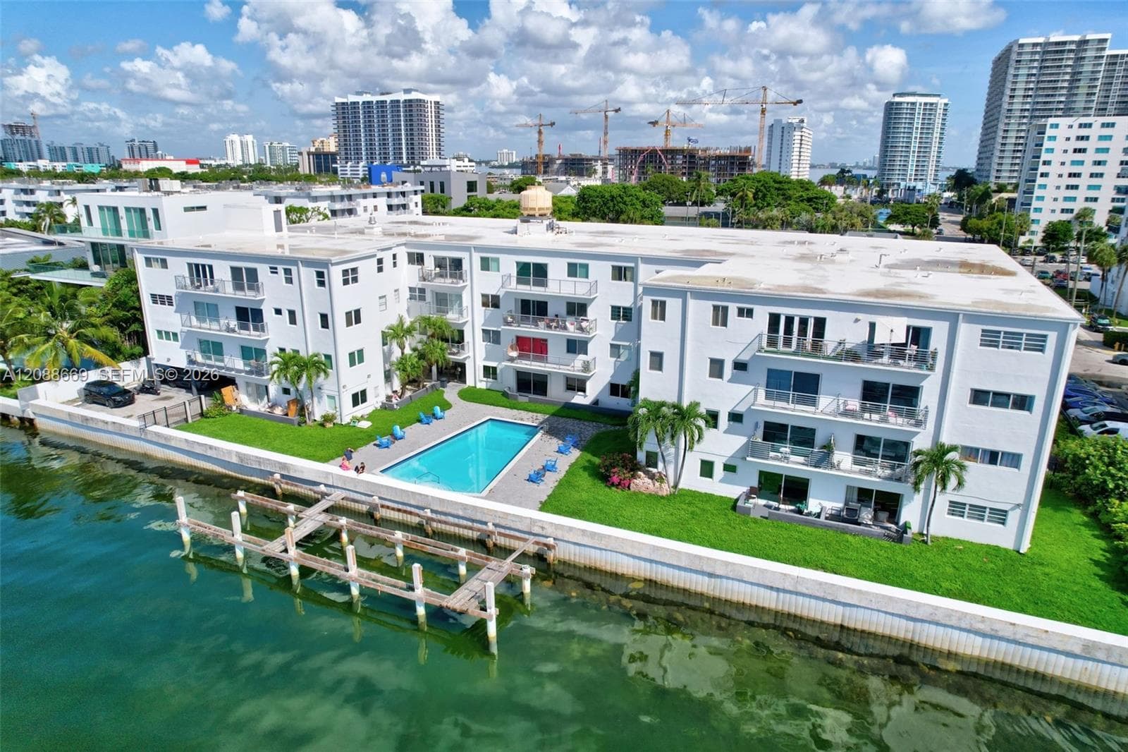 TREASURE BAY CLUB · #4M in North Bay Village - Photo 43