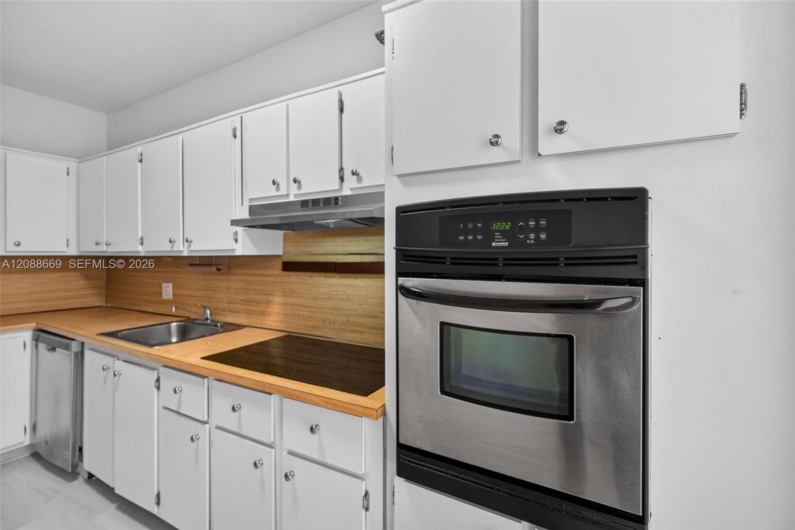 TREASURE BAY CLUB · #4M in North Bay Village - Photo 16
