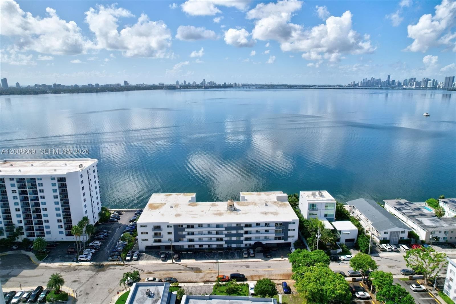 TREASURE BAY CLUB · #4M in North Bay Village - Photo 49