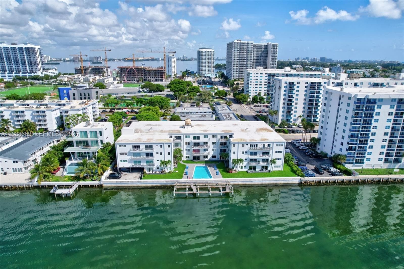 TREASURE BAY CLUB · #4M in North Bay Village - Photo 41
