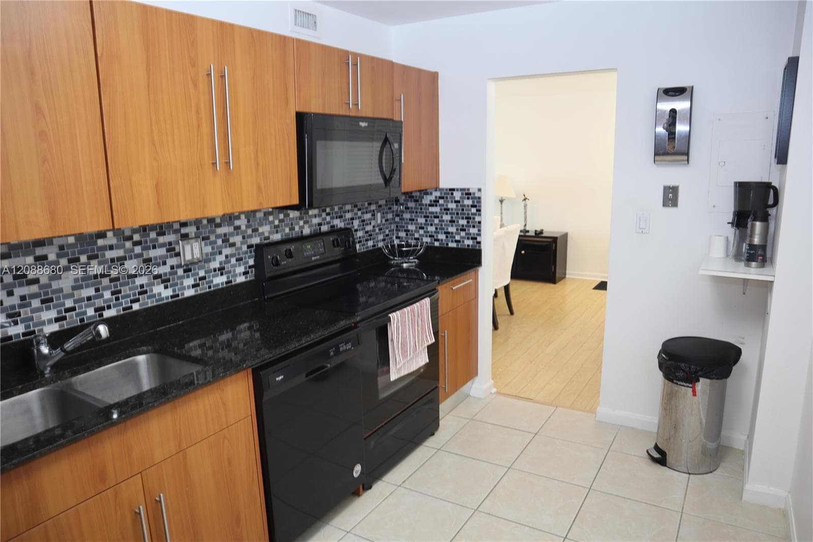 RESIDENCES ON HOLLYWOOD · #901 in Hollywood - Photo 13