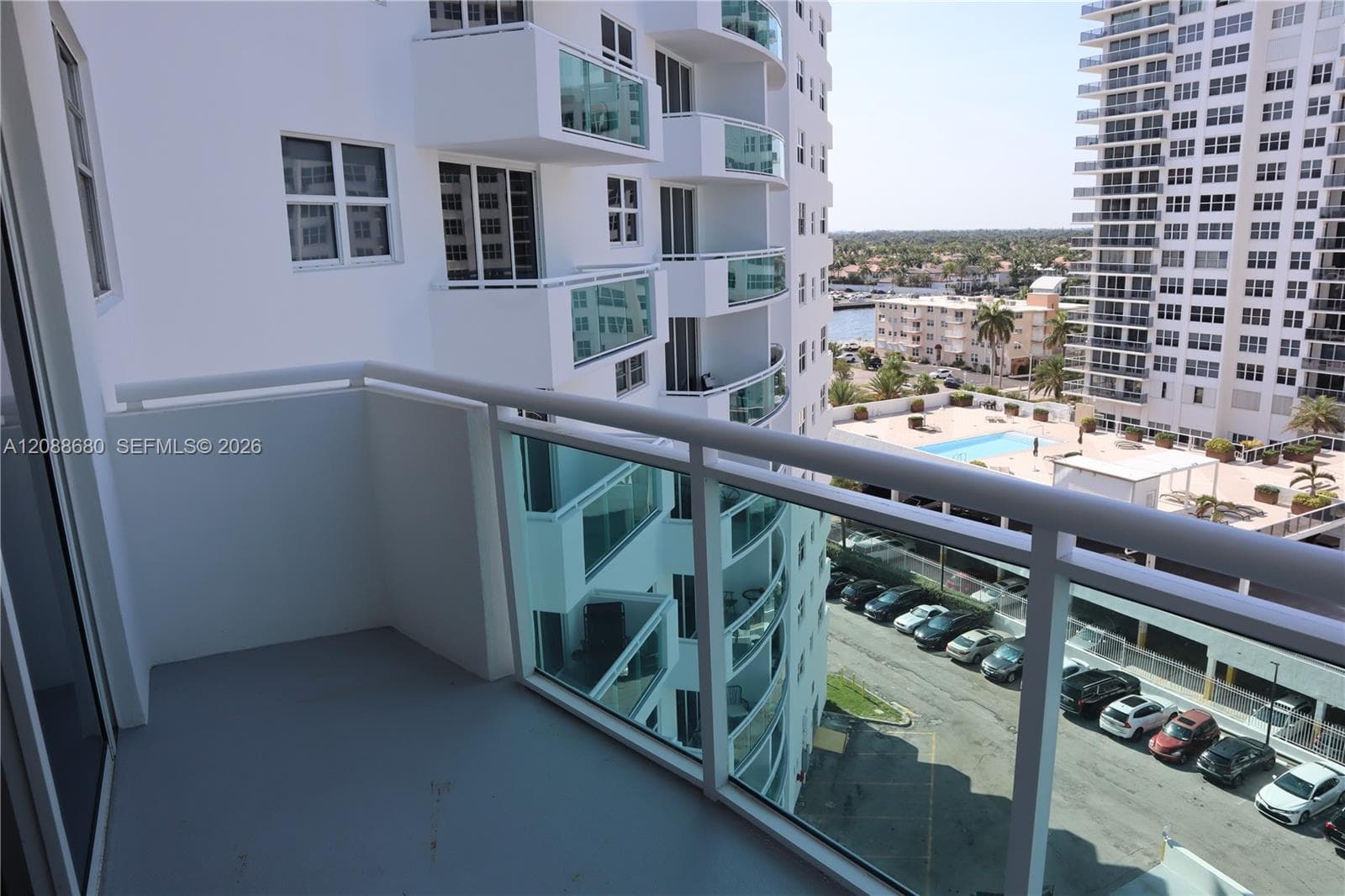 RESIDENCES ON HOLLYWOOD · #901 in Hollywood - Photo 17