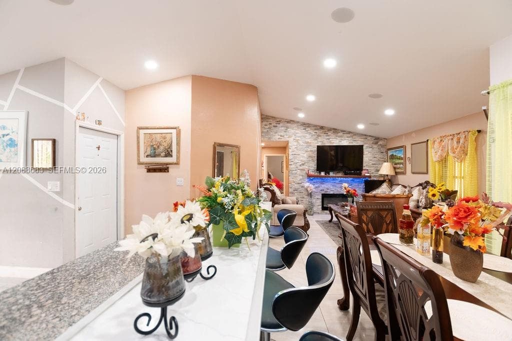 1111 San Remo Cir photo 10