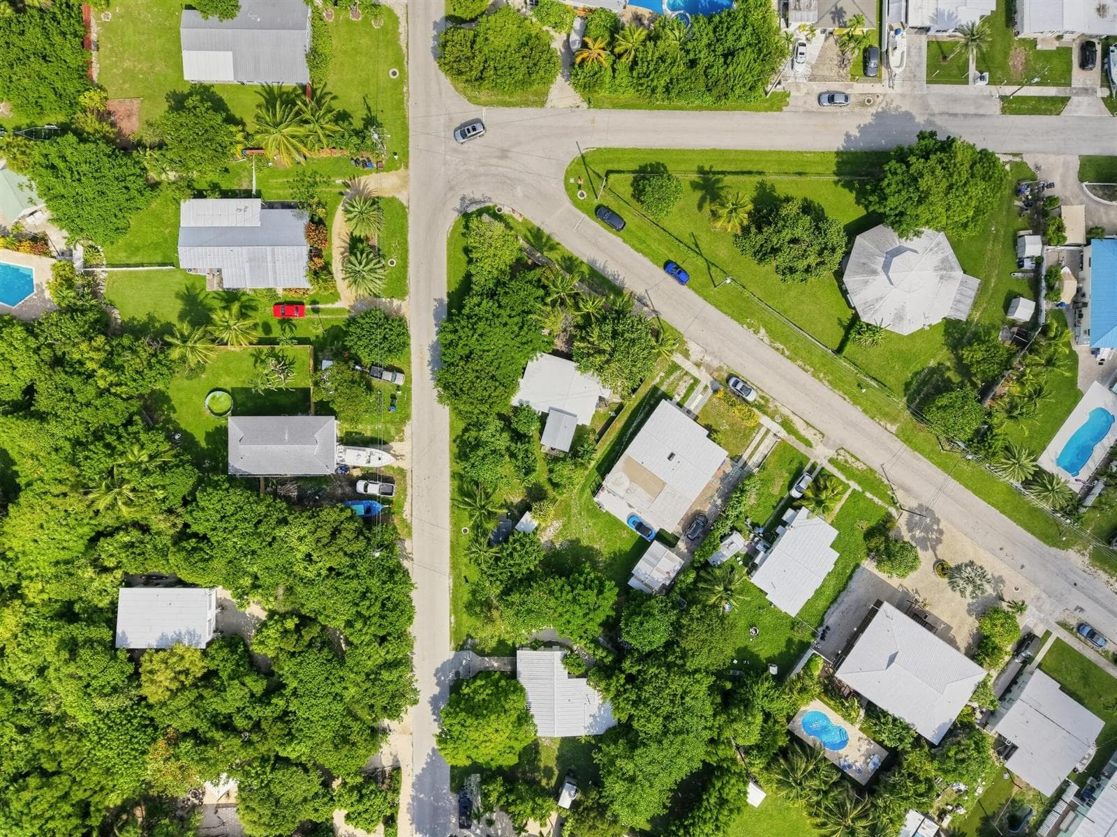 39_2240_Harbor_Dr-Exterior-30_D