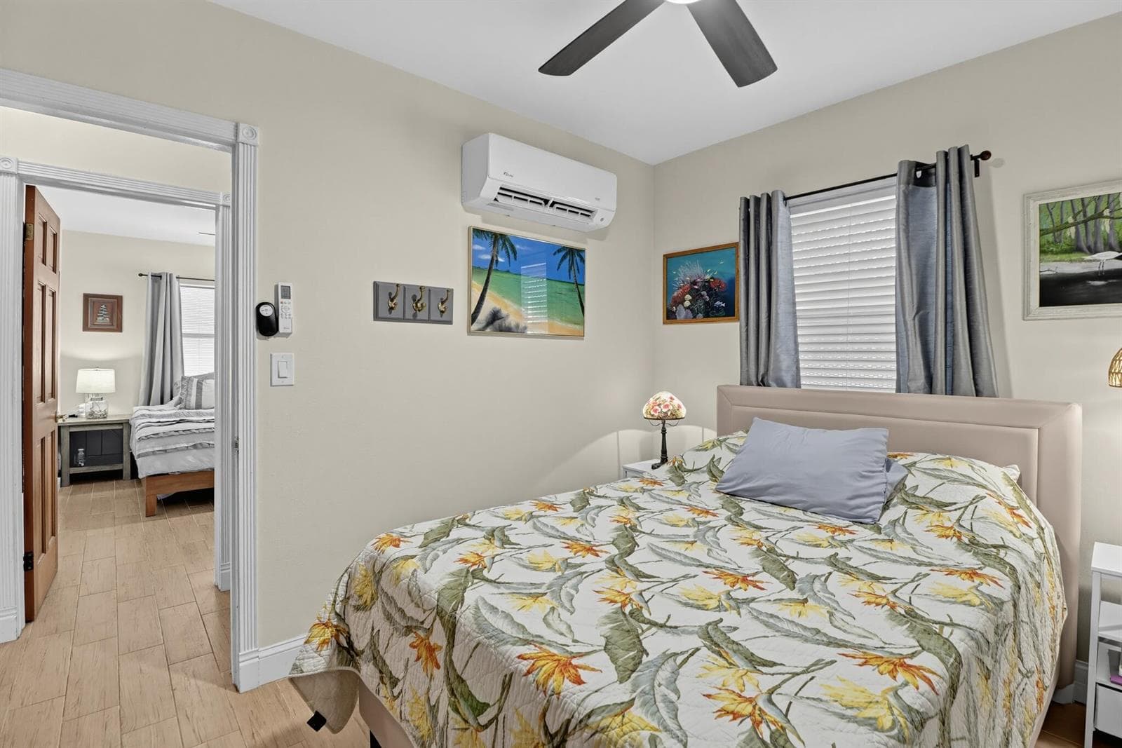 89_2240_Harbor_Dr-Bedroom-0453