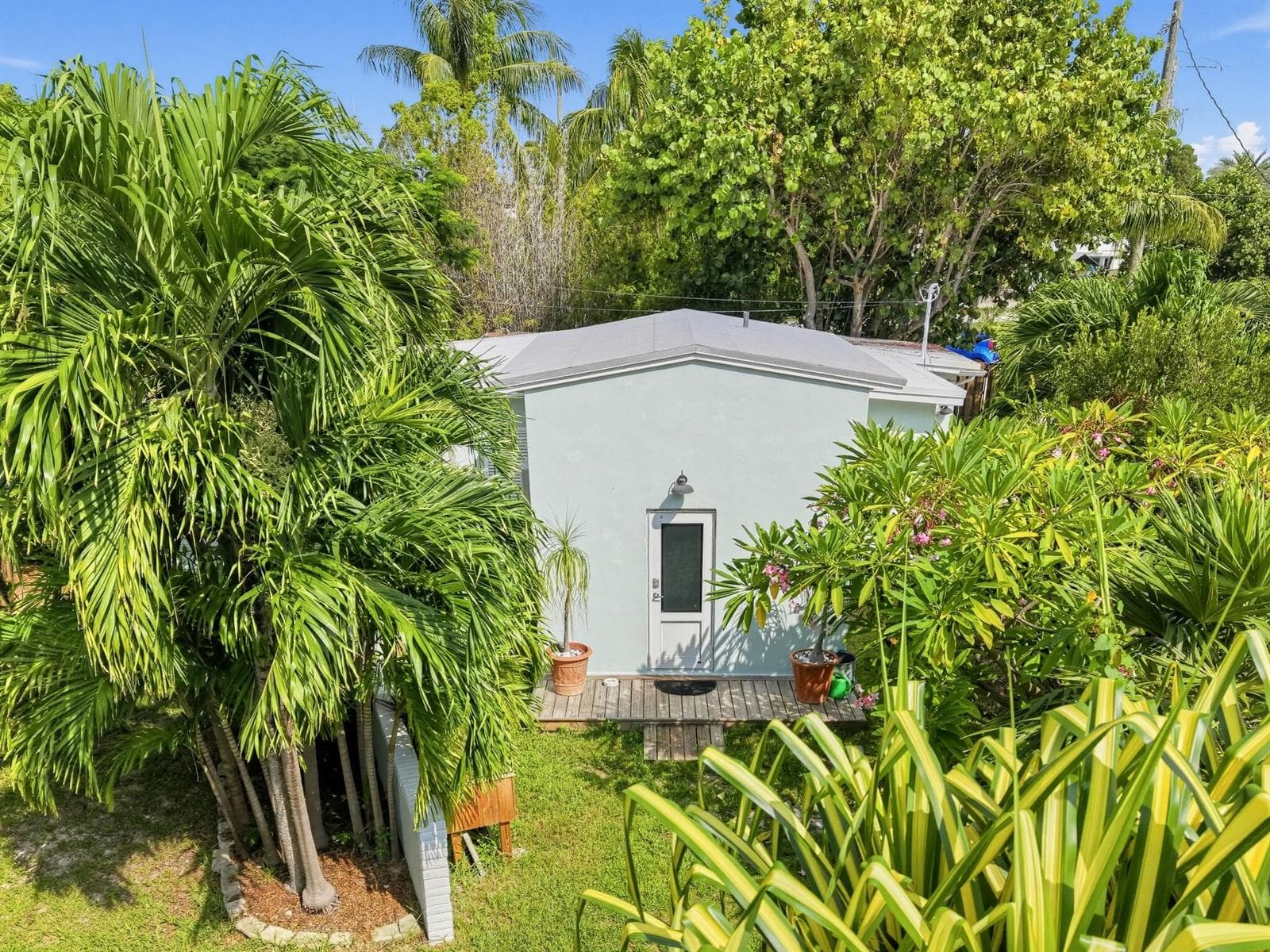 35_2240_Harbor_Dr-Exterior-34_D