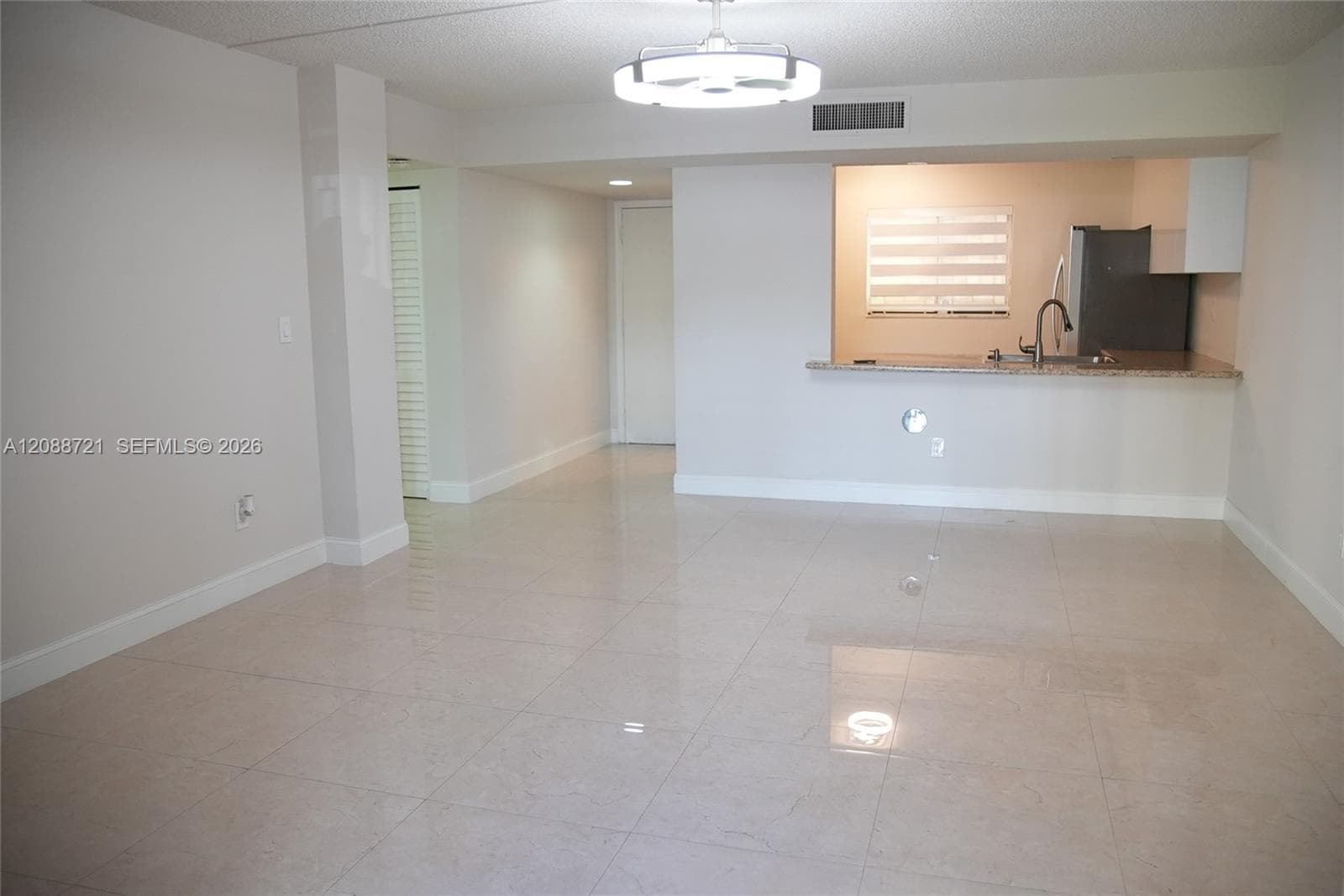 FOX CHASE CONDO #3 · #103 in Miami - Photo 1