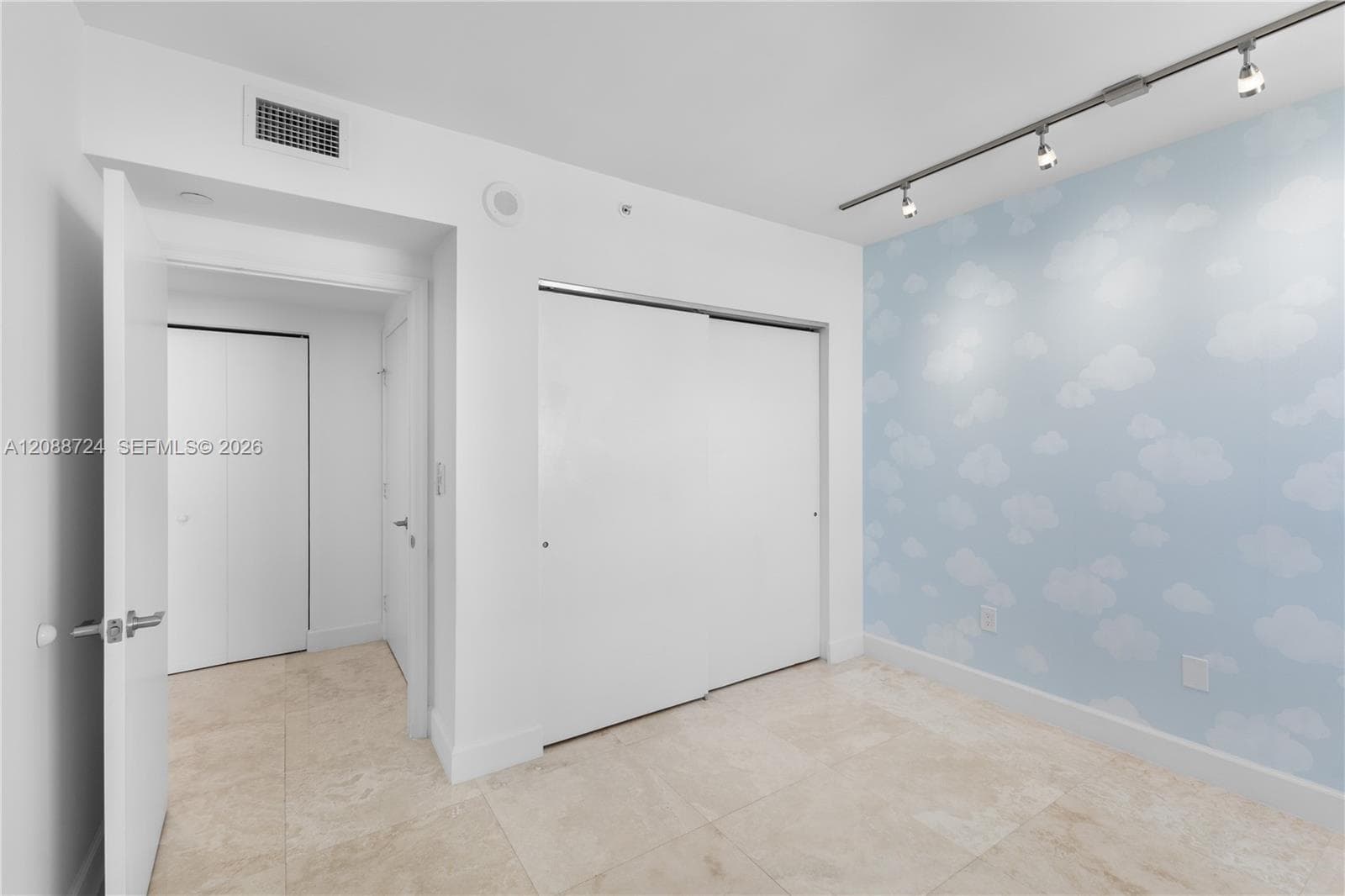 Waverly · #1111 in Miami Beach - Photo 16