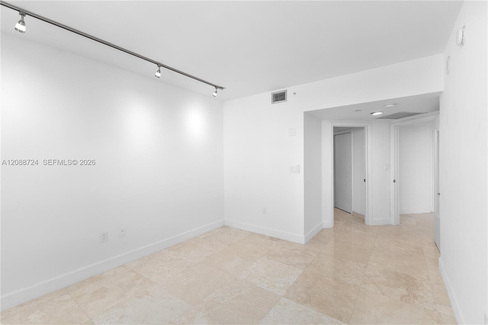 Waverly · #1111 in Miami Beach - Photo 11