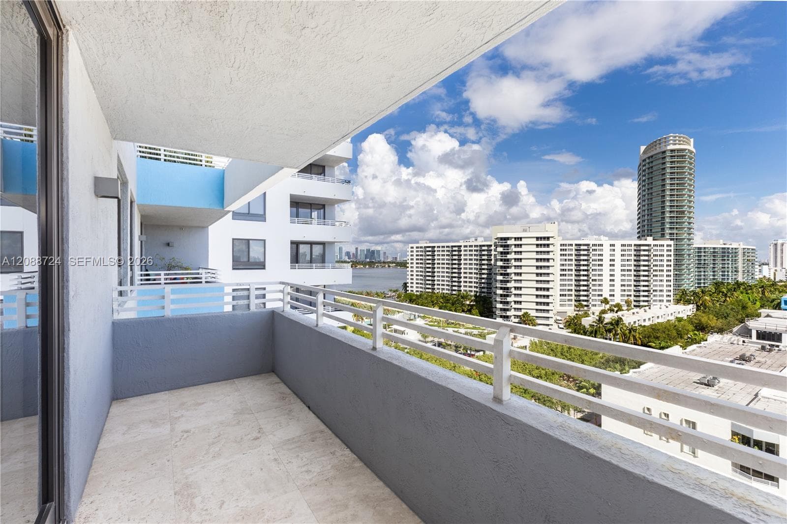 Waverly · #1111 in Miami Beach - Photo 25