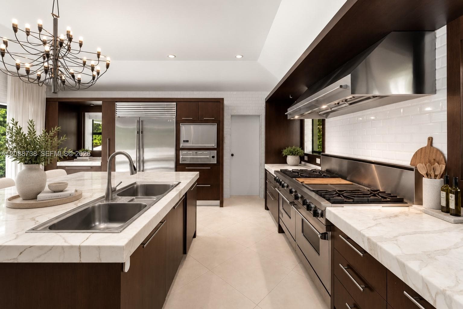 Disclaimer: Some images in this listing have been virtually staged to showcase the home's potential. The property is currently unfurnished and will be rented as such.
