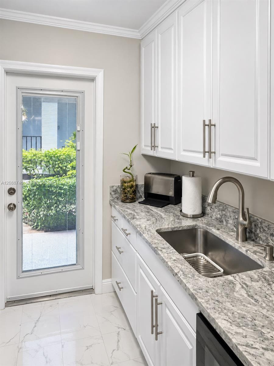 COLONIAL MANOR WEST APART · #105 in Fort Lauderdale - Photo 7