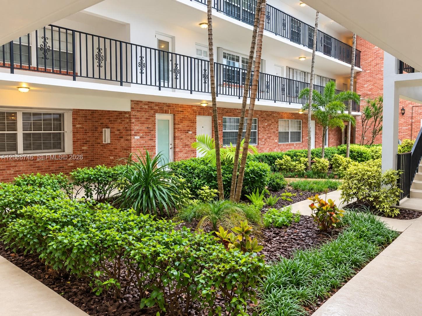 COLONIAL MANOR WEST APART · #105 in Fort Lauderdale - Photo 10