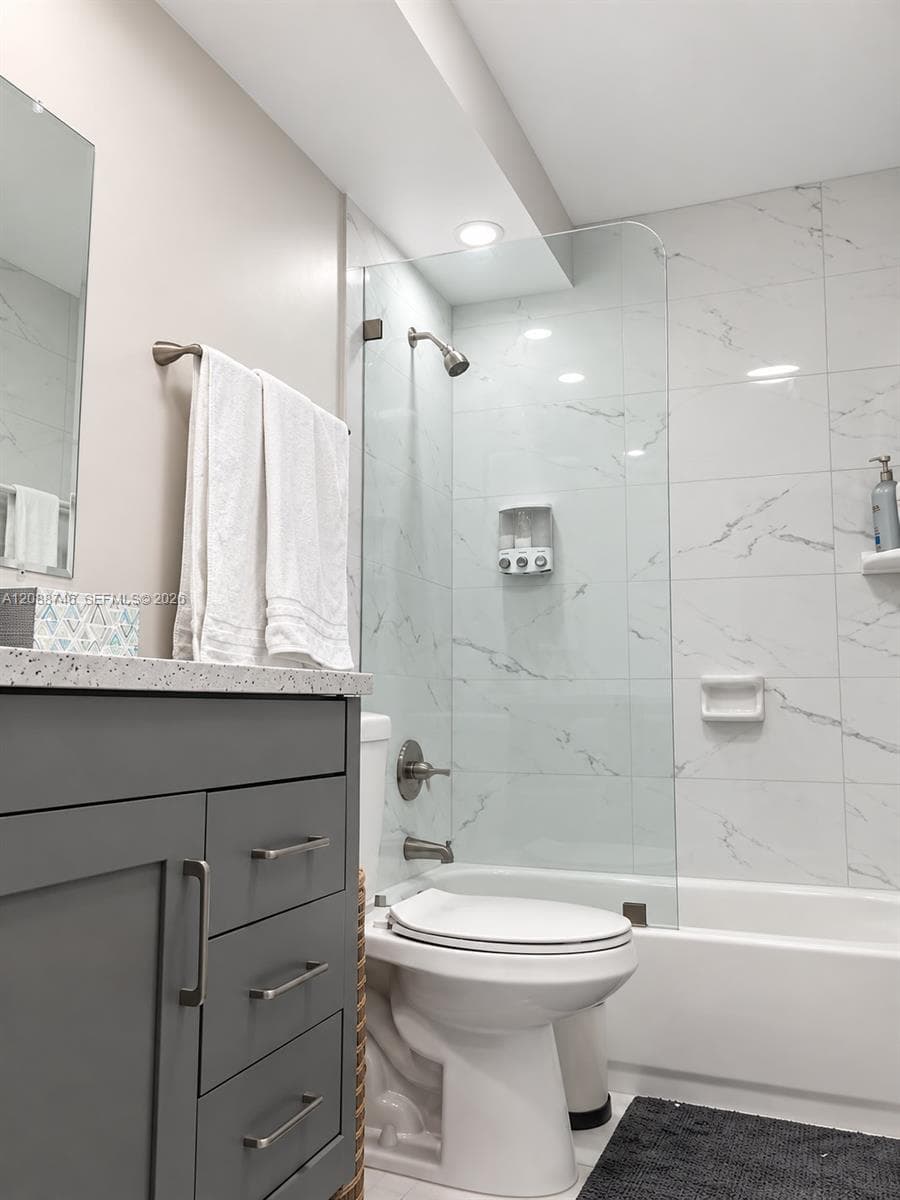 COLONIAL MANOR WEST APART · #105 in Fort Lauderdale - Photo 4