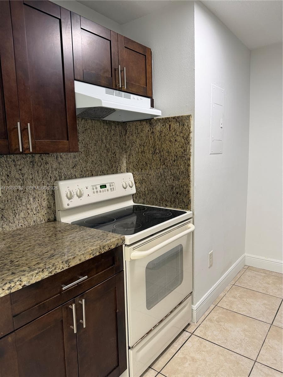 MAGNOLIA LANE CONDO · #11-106 in Miami - Photo 2