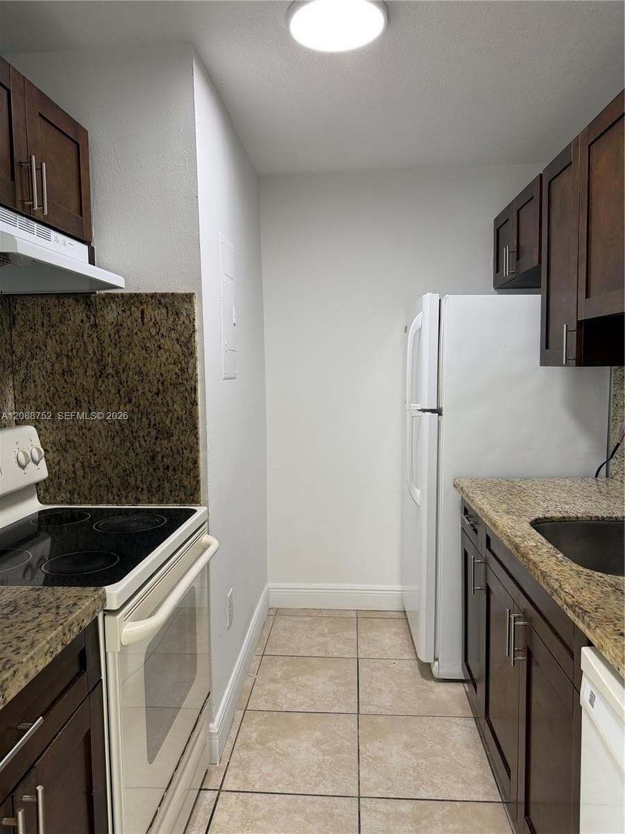 MAGNOLIA LANE CONDO · #11-106 in Miami - Photo 3