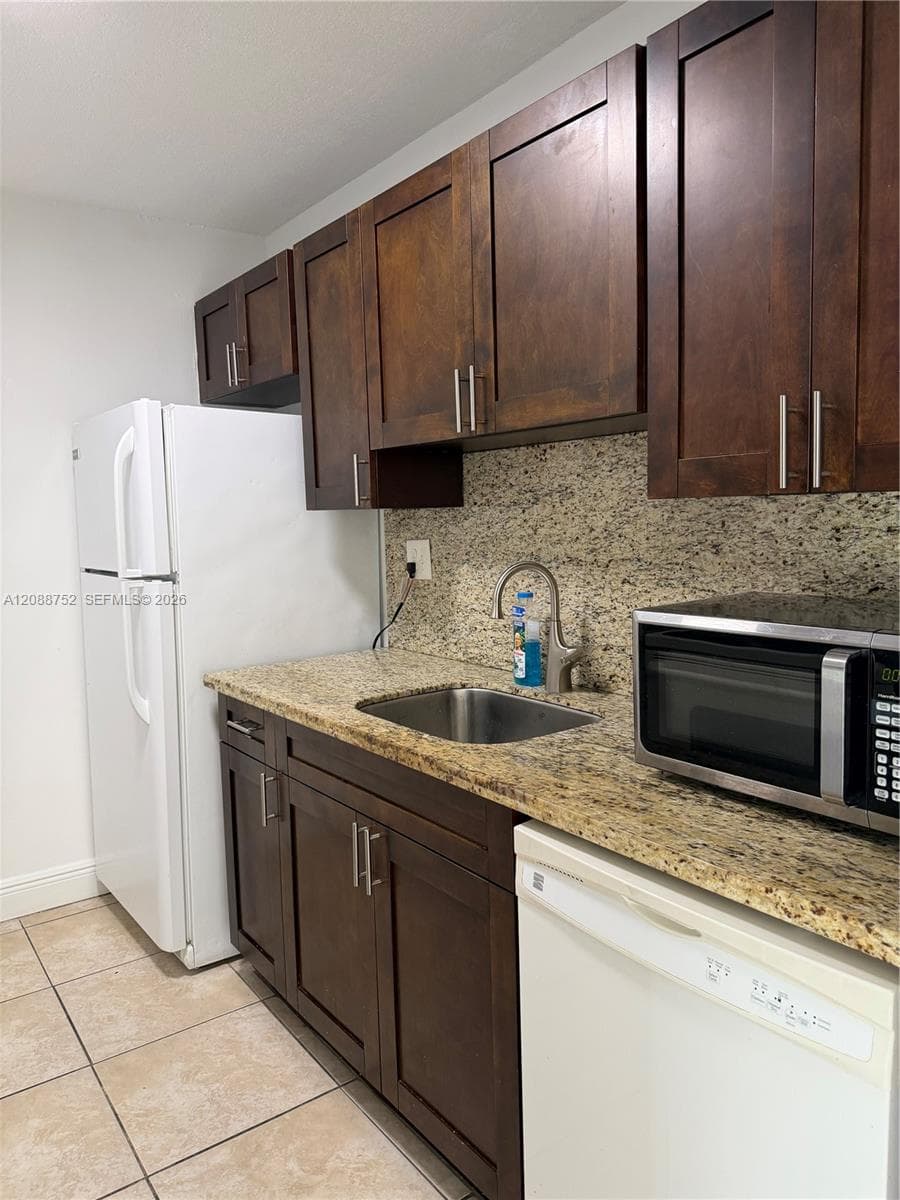 MAGNOLIA LANE CONDO · #11-106 in Miami - Photo 1