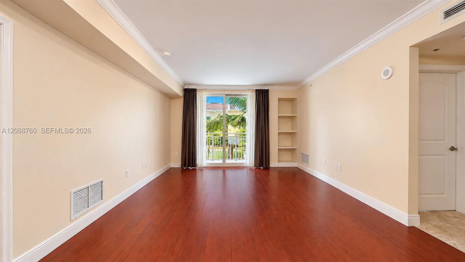 TOSCANO CONDO · #716S in Miami - Photo 5