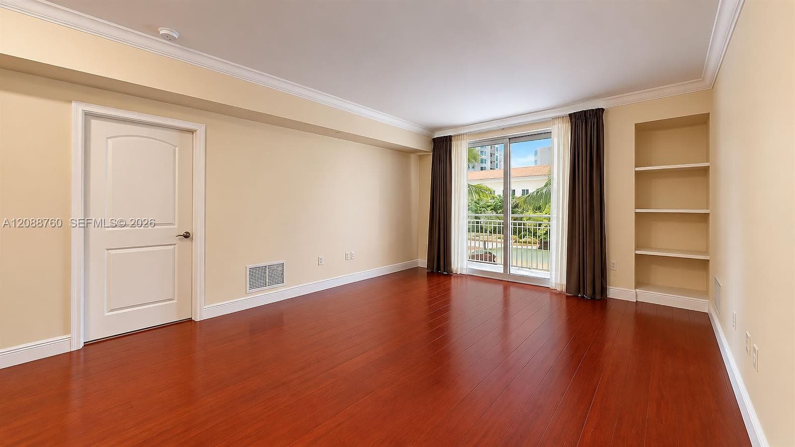 TOSCANO CONDO · #716S in Miami - Photo 4